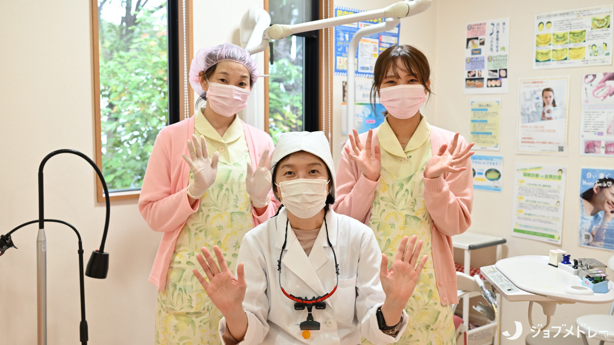 永島歯科医院（歯科助手の求人）の写真18枚目：院長や先輩スタッフが丁寧に指導します！