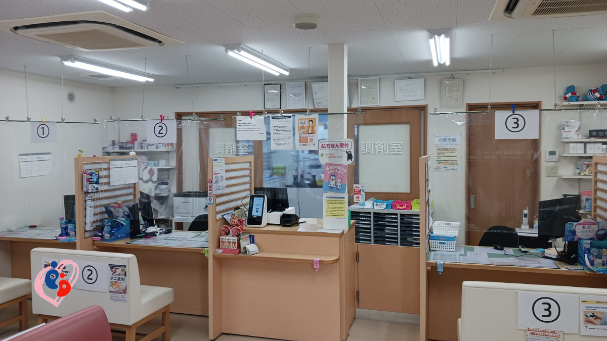 しょうぶ薬局（薬剤師の求人）の写真2枚目：受付・待合の様子