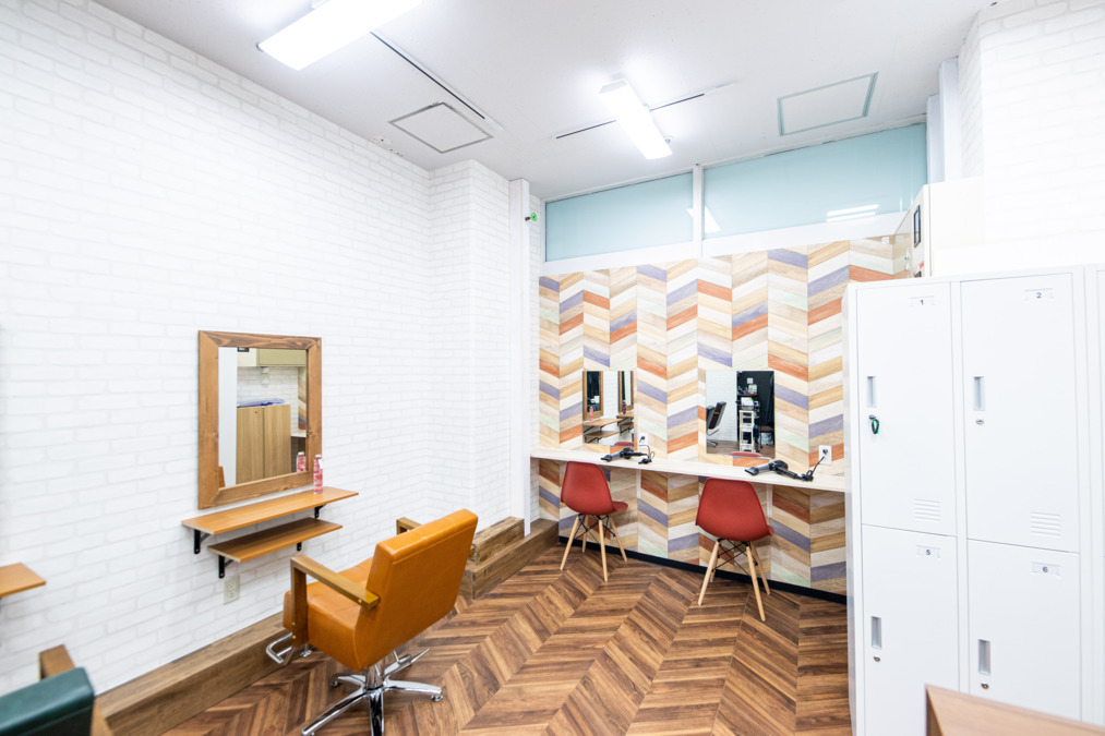  ヘアカラー専門店カラープラス　イオンメイトピア店の写真5枚目：