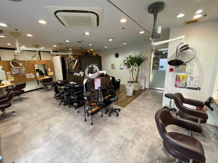 美容室RAFFI ゆめタウン南岩国店の写真2枚目：