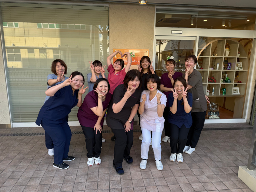 クローバーデンタルクリニック(歯科衛生士の求人)の写真2枚目:医院の雰囲気はとてもいいですよ!明るい職場です!