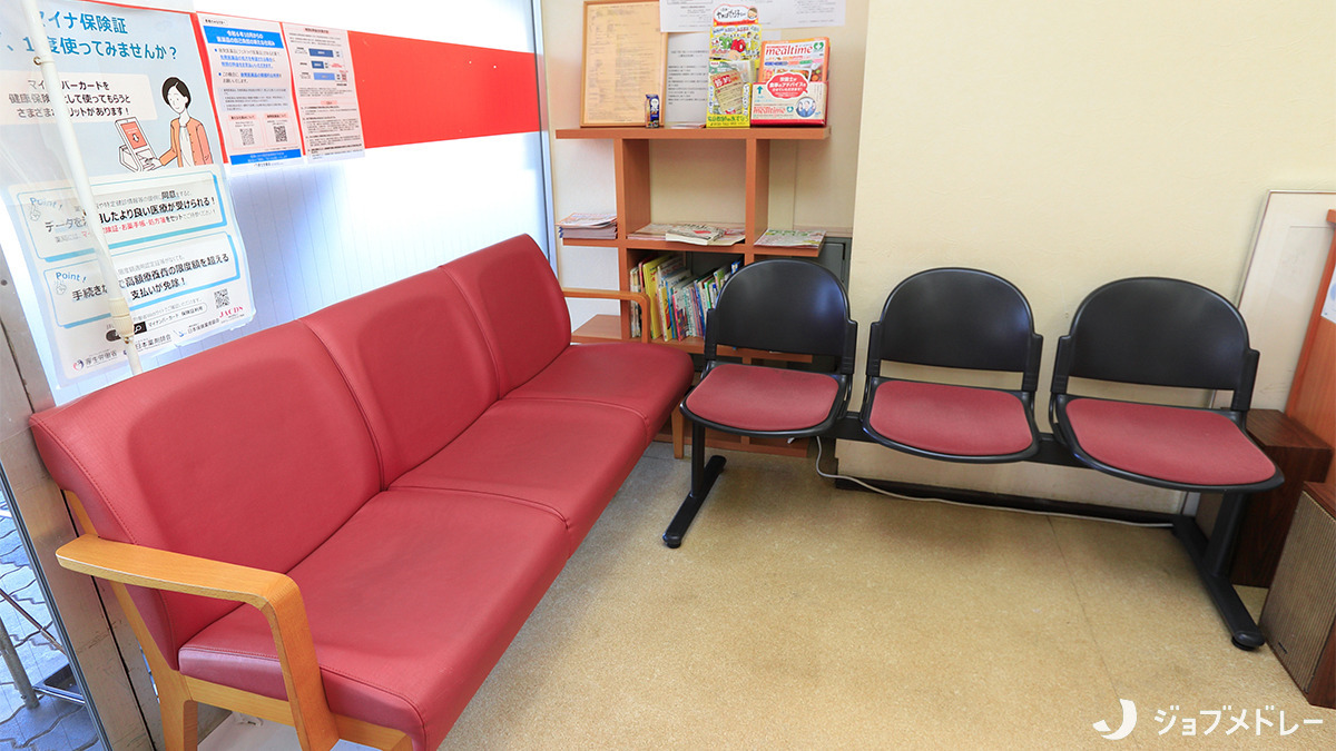 太陽堂薬局田島団地店（調剤事務の求人）の写真6枚目：待合スペースです