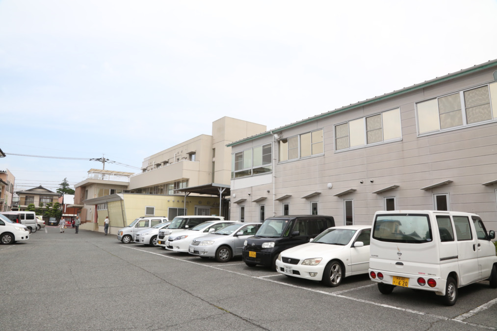かなもり地域ケアクリニック（介護職/ヘルパーの求人）の写真1枚目：医療法人社団金森会が運営しています。
金森医院にある通所リハビリでのお仕事です