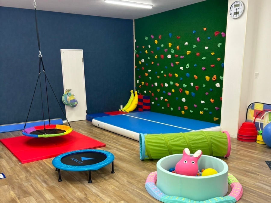S.I.C.KIDS桑名校（仮称）【2026年春オープン予定】の写真2枚目：近隣校-四日市校のトレーニングルームです。同様の教具を使用します