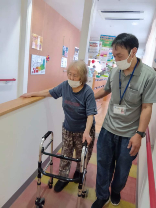 デイサービスセンター生きがいサロン東雁来（介護職/ヘルパーの求人）の写真3枚目：