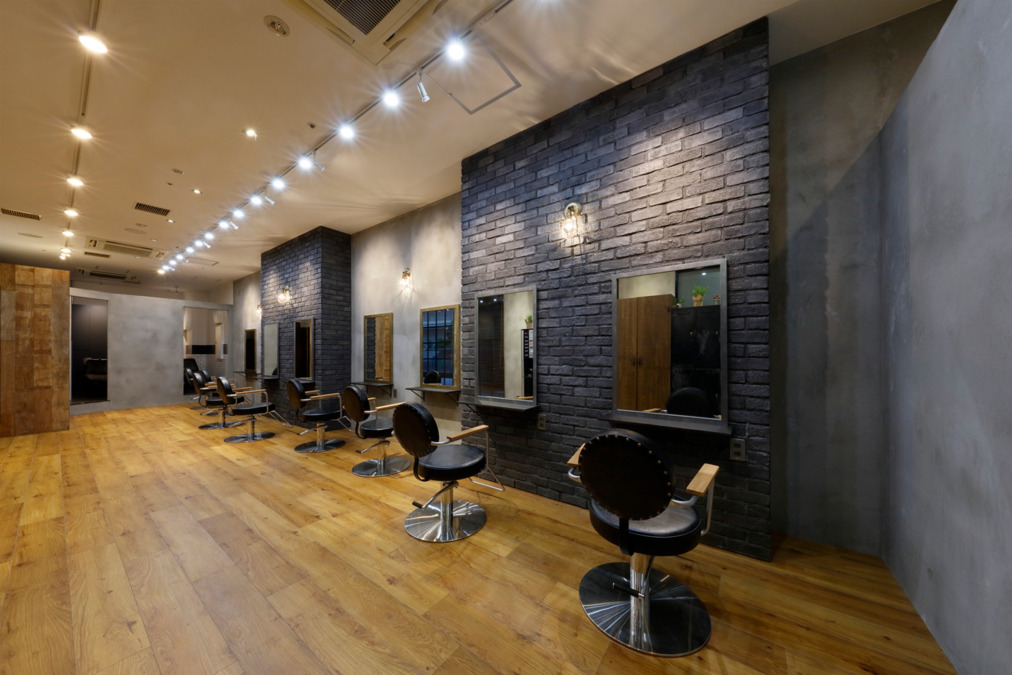 La fith hair Home JR尼崎店の写真2枚目：