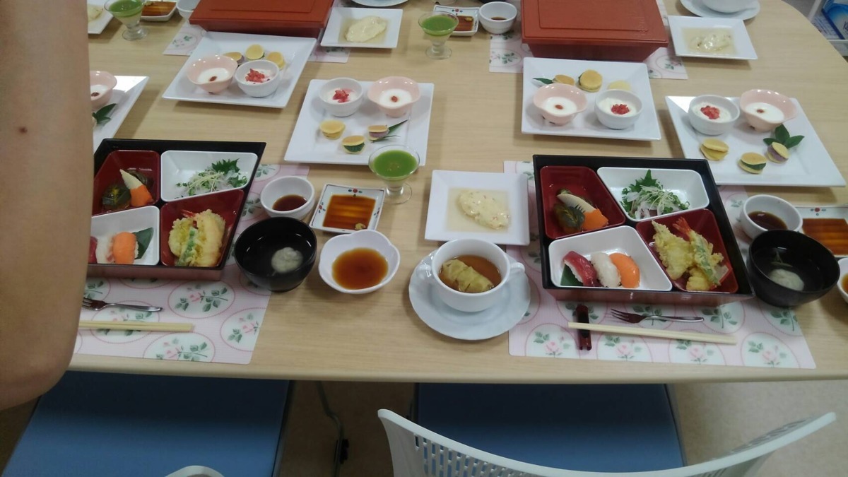 フーズライフ 特別養護老人ホームクローバーホーム内の厨房(調理師/調理スタッフの求人)の写真: