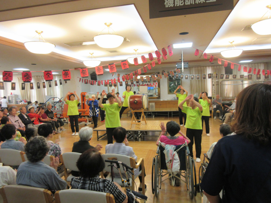 さくらの里通所リハビリセンター(介護職/ヘルパーの求人)の写真4枚目:岡崎市,介護老人保健施設さくらの里,看護介護求人,夏祭り写真