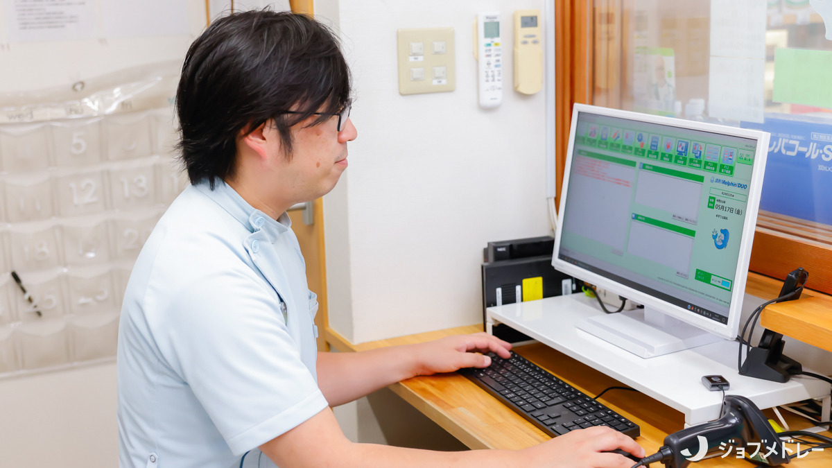ゆずりは薬局　新見店（薬剤師の求人）の写真7枚目：ゆずりは薬局のスタッフ