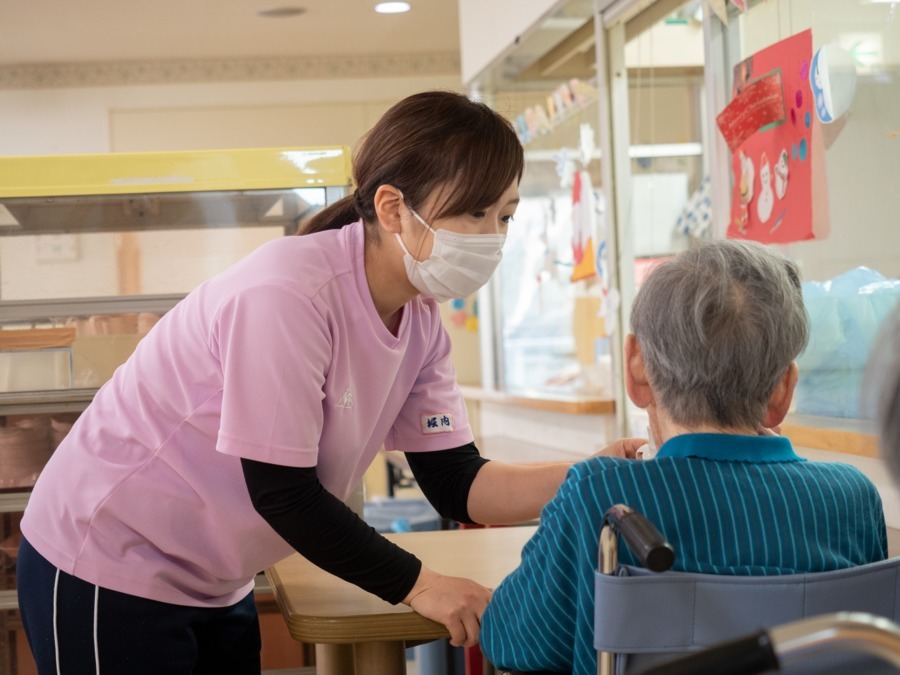 介護老人保健施設鳥羽豊和苑(介護職/ヘルパーの求人)の写真: