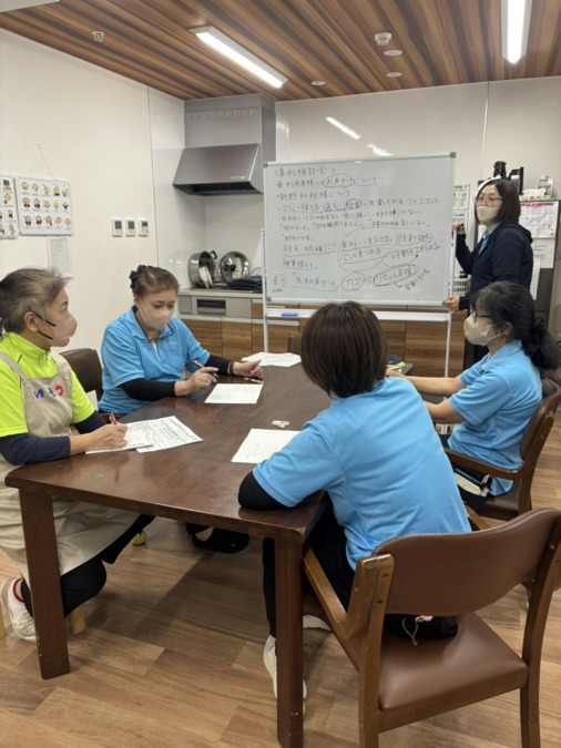 グランエミシス中川下之一色(サービス管理責任者の求人)の写真7枚目:研修やフォロー体制もバッチリ!困ったことがあればいつでも相談できる環境です。