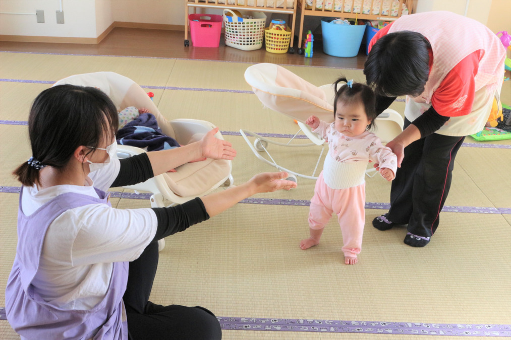 松みどり保育所（保育補助の求人）の写真2枚目：乳児クラスのお部屋