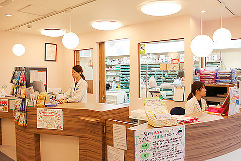 サンプラザ薬局　くずは駅前局（薬剤師の求人）の写真2枚目：