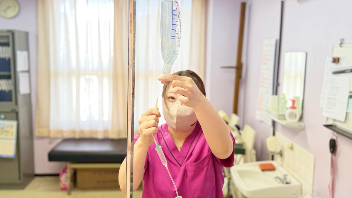 特別養護老人ホーム唐国園（介護職/ヘルパーの求人）の写真8枚目：看護師が医療面を全力サポートします