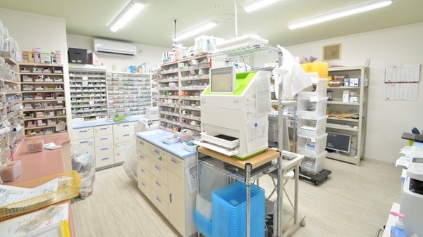ケンユウ西蒲薬局の写真2枚目：