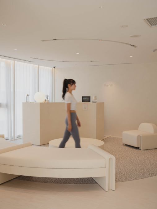 女性専用ピラティススタジオ the SILK  広尾店の写真
