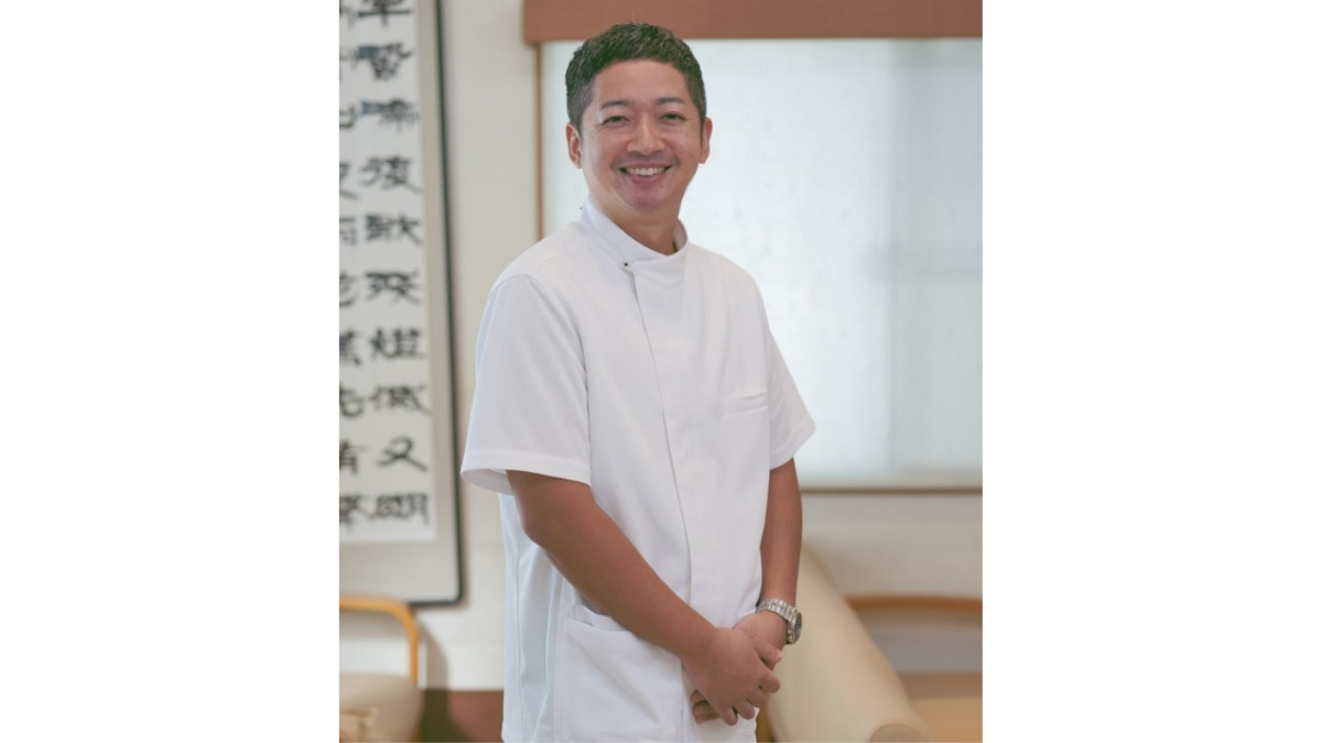 鹿野クリニック(医療事務/受付の求人)の写真2枚目:院長の鹿野です。スタッフに過度な負担がかからない職場環境作りを大切にしています。