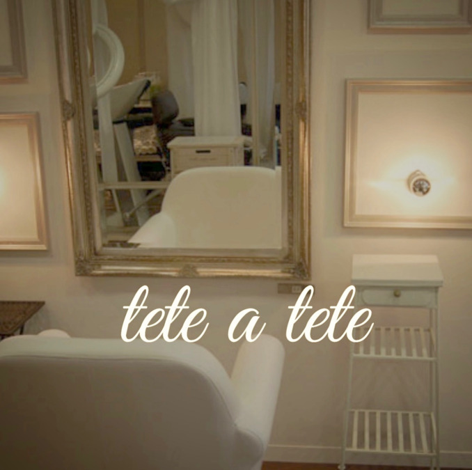tete a teteの写真