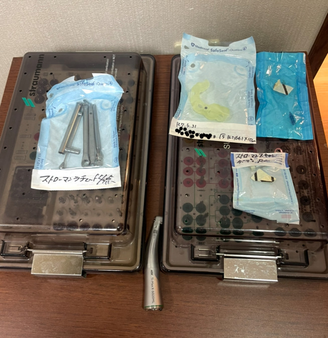 大楽歯科医院(歯科医師の求人)の写真3枚目:インプラント未経験の先生にも、院長自らオペに立ち合い、丁寧に指導いたします。