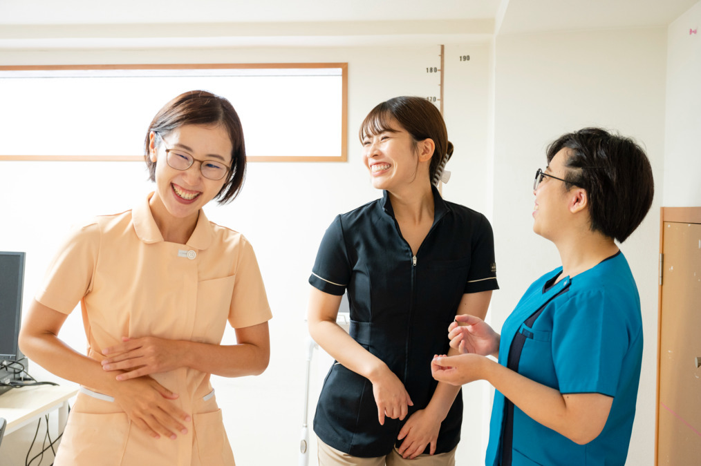 医療法人栄知会 小野歯科医院の写真2枚目：言語聴覚士や管理栄養士、保育士なども在籍し、多職種連携が特徴です。