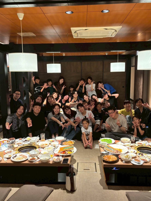 医療法人敬志会　藤阪てらしま歯科（歯科助手の求人）の写真8枚目：目標をみんなで協力して達成した時の食事会の様子です♪
