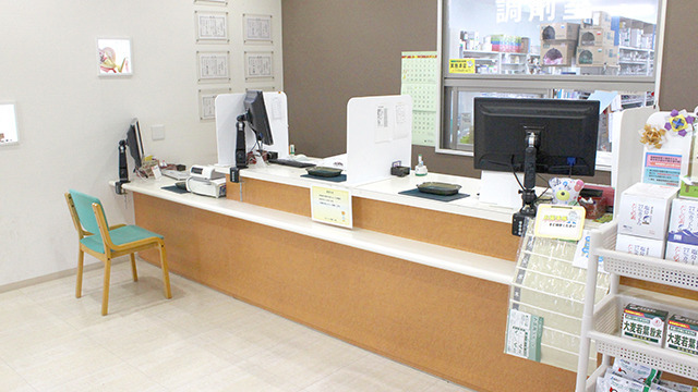 クローバー薬局本店（薬剤師の求人）の写真2枚目：