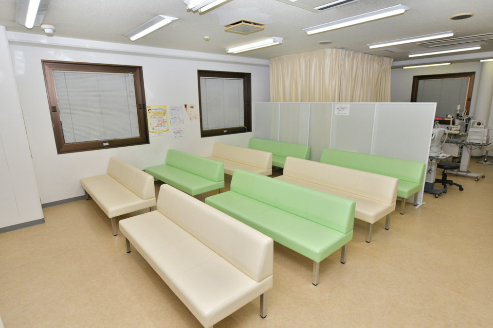 すみれ眼科（視能訓練士の求人）の写真2枚目：