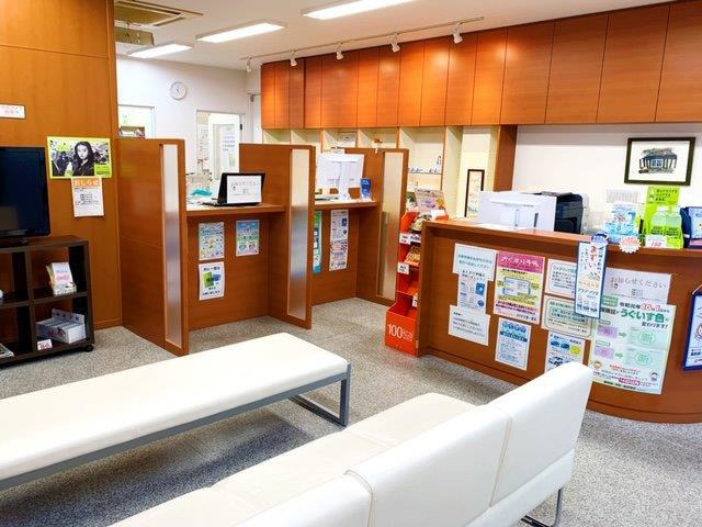 ささがせ薬局（薬剤師の求人）の写真2枚目：ささがせ薬局の内観