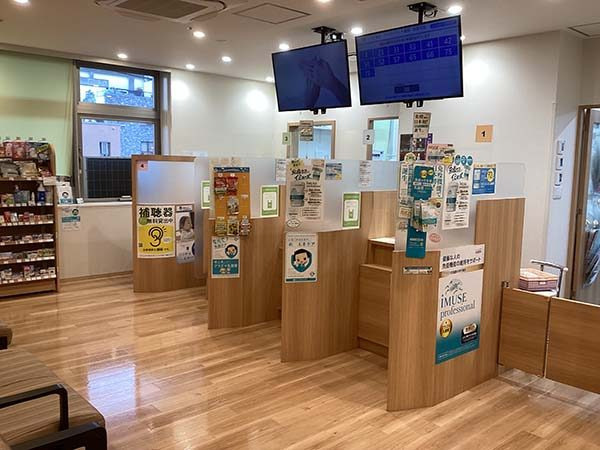 株式会社アイセイ薬局　アイセイハート薬局　本厚木店（薬剤師の求人）の写真5枚目：アイセイハート薬局　本厚木店の内観