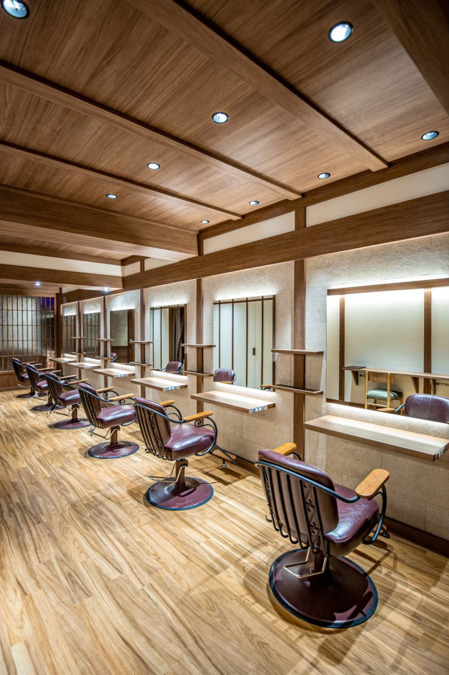 beautism moon 本郷三丁目店の写真2枚目：
