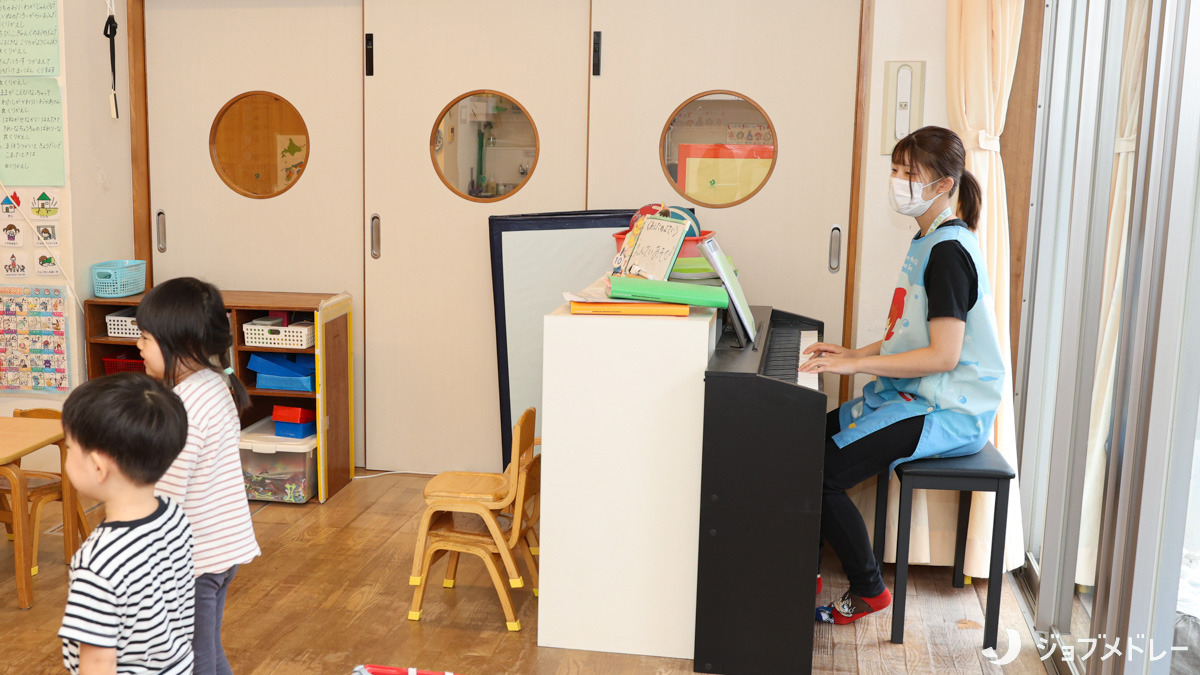 玉川保育園(保育士の求人)の写真11枚目:表現力や感性を育んでいます