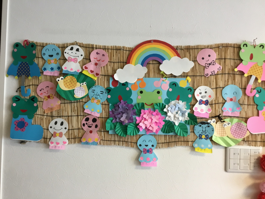 介護付有料老人ホーム　てんぱくの憩の写真5枚目：梅雨の壁飾り