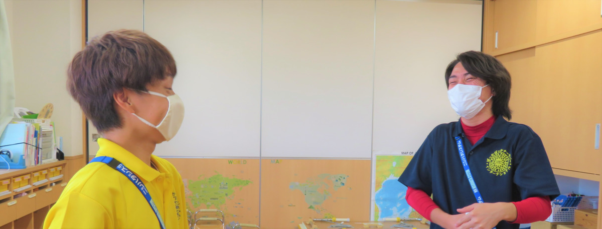 認定こども園 POKKAPOKKA INTERNATIONALの写真3枚目：先輩後輩の上下関係もなく、フレンドリーで何でも相談しやすい雰囲気です♪