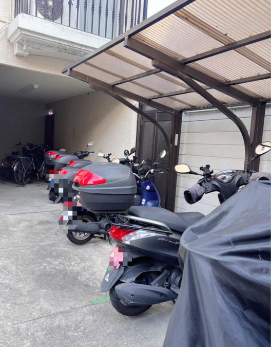 医療法人良譲会 天神訪問看護ステーション(理学療法士の求人)の写真4枚目:移動は電動自転車、原付バイクのどちらかを選択できます