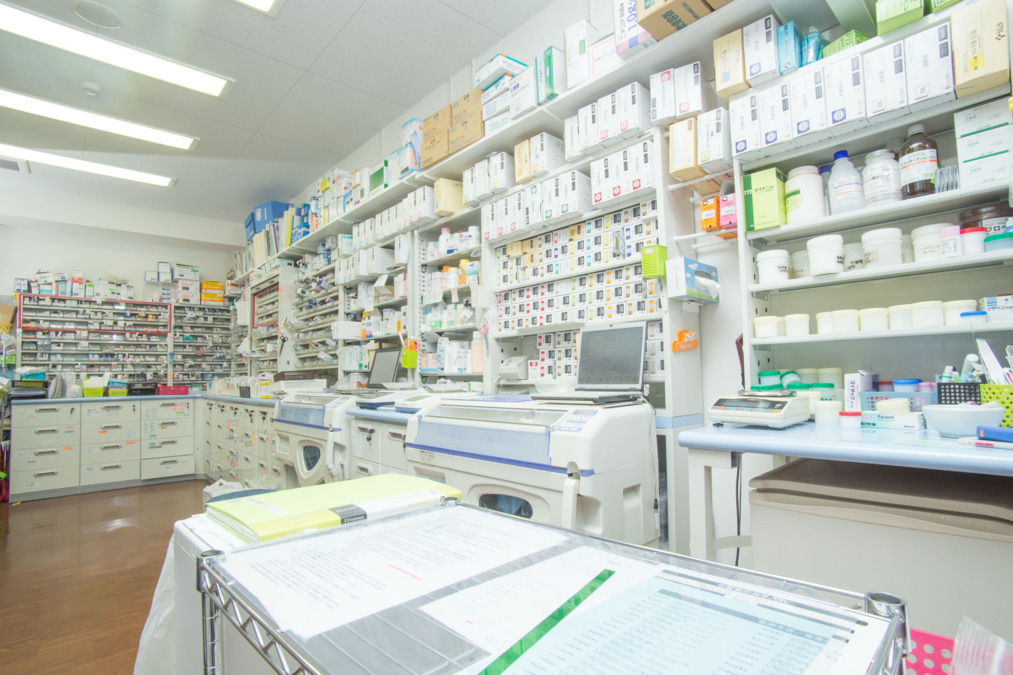 ドリーム薬局 成瀬店（薬剤師の求人）の写真2枚目：ドリーム薬局 成瀬店の調剤室