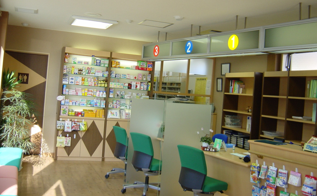 トリム薬局 山鹿店（薬剤師の求人）の写真3枚目：トリム薬局　山鹿店　待合室