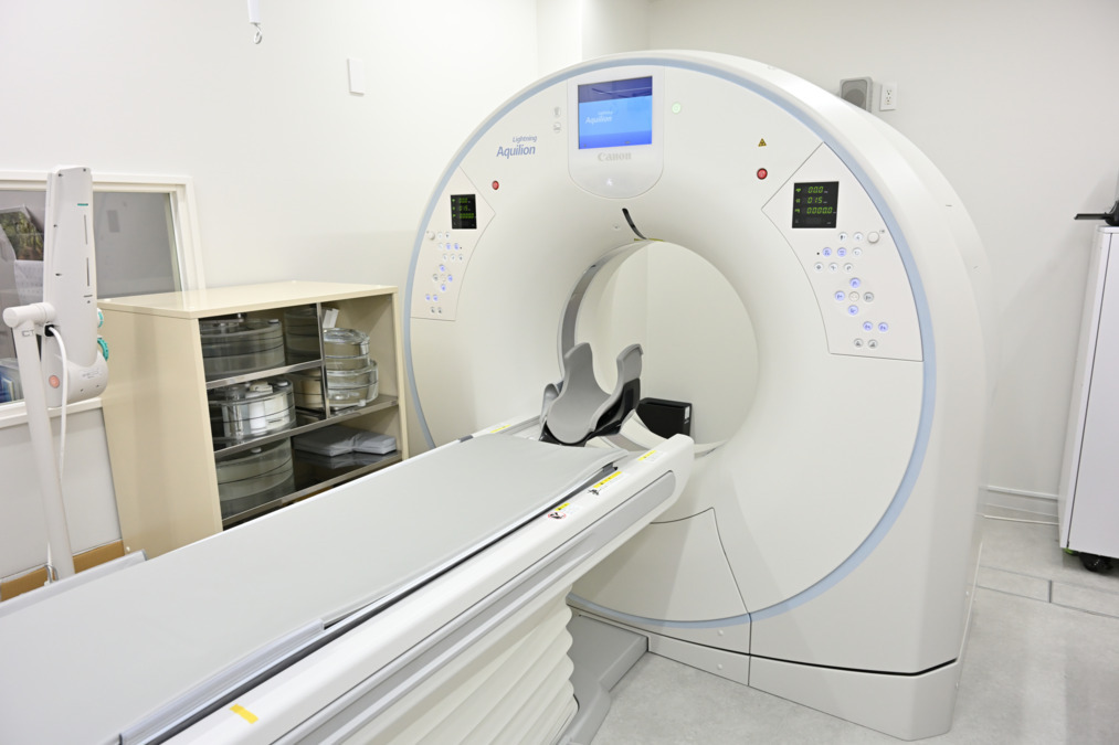久里浜横井クリニック（臨床検査技師の求人）の写真8枚目：CT・MRIを設置しています。