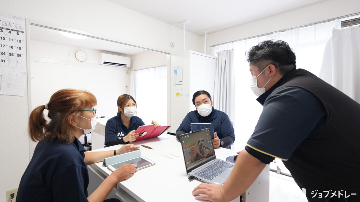 彩 訪問看護リハビリステーション鶴瀬（言語聴覚士の求人）の写真9枚目：職種の垣根を越えて、スタッフ全員が協力し合っています