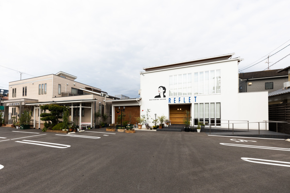 医療法人愛弘会しばた歯科の写真3枚目：歯科医師常勤５名非常勤２名。歯科衛生士常勤６名非常勤３名。他計３３名の医院です。