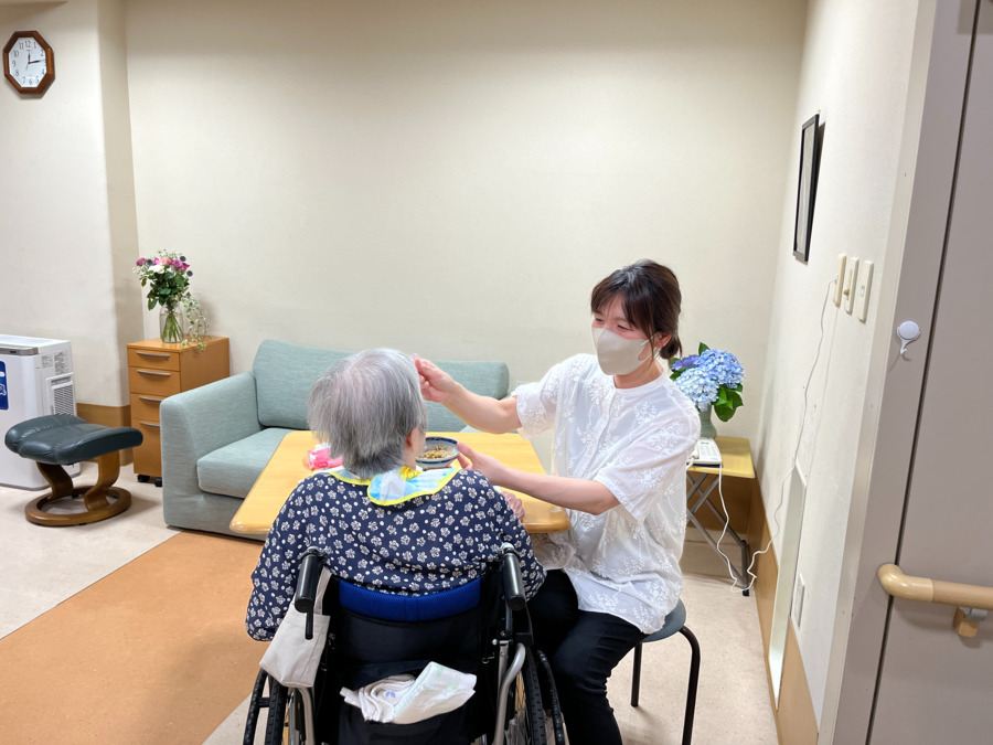 介護付有料老人ホーム ひまわり生駒苑（介護職/ヘルパーの求人）の写真6枚目：