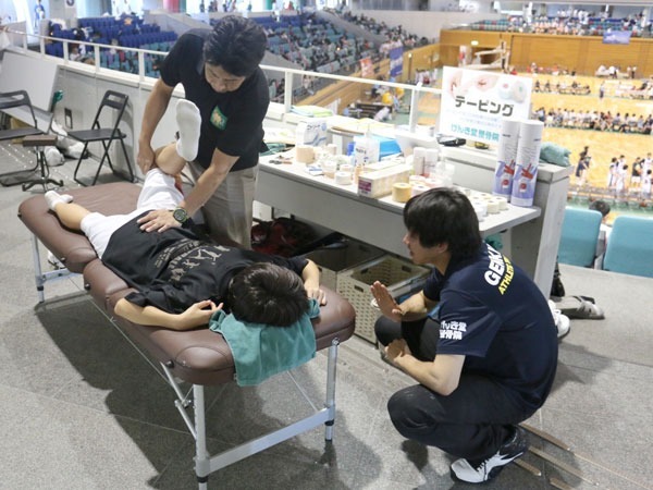 げんき堂整骨院/鍼灸院 さくらもーる（柔道整復師の求人）の写真4枚目：『月刊バスケットボールカップ presented by げんき堂整骨院』での様子