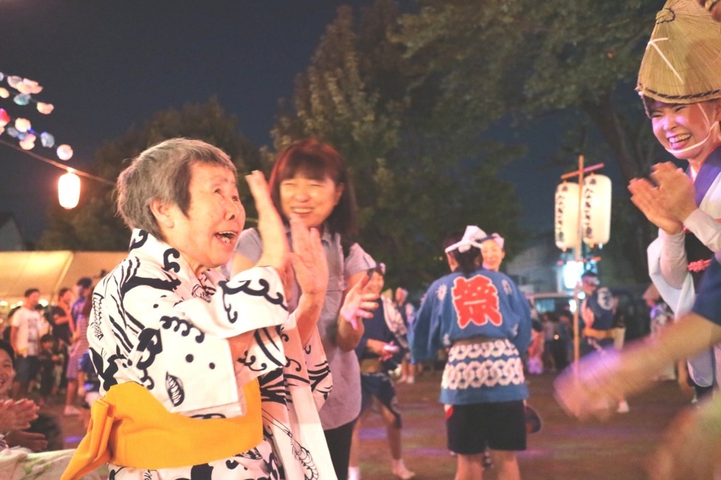 栗原地域包括支援センター（生活相談員の求人）の写真3枚目：地域の盆踊り大会やお祭りに出かけます