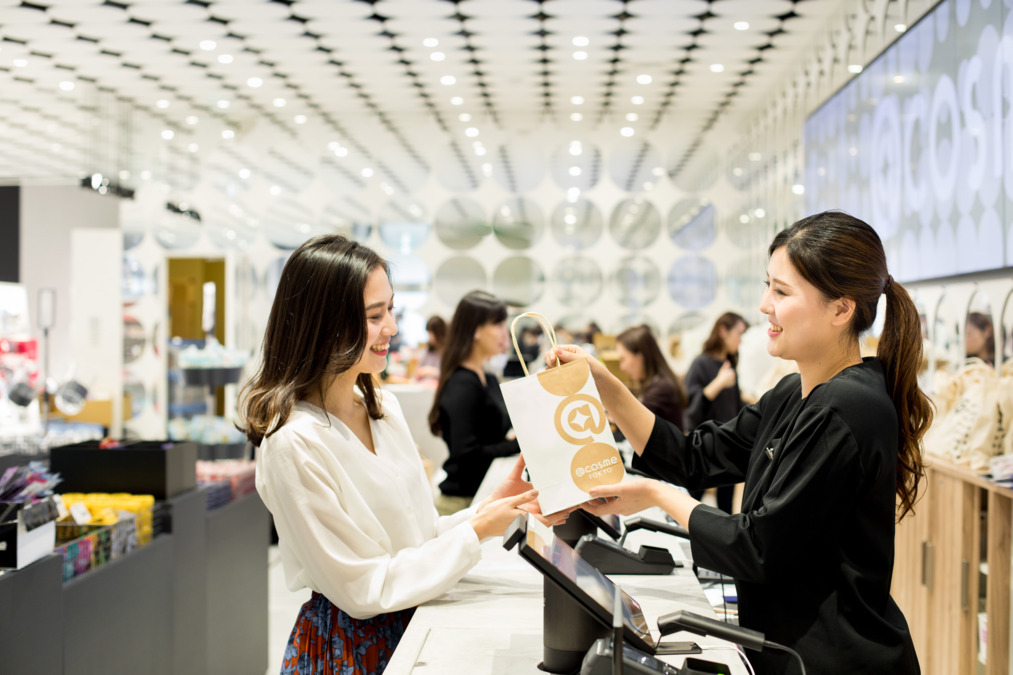 @cosme TOKYO（美容部員の求人）の写真8枚目：