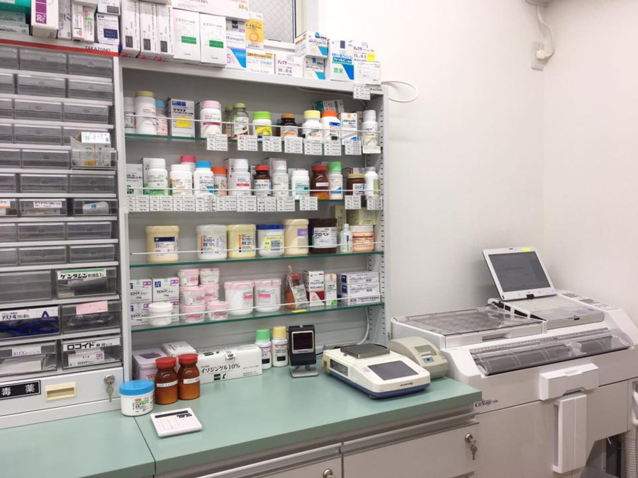 プライム薬局　足立東和店（薬剤師の求人）の写真5枚目：まだまだキレイな設備で働きやすさバツグンです。