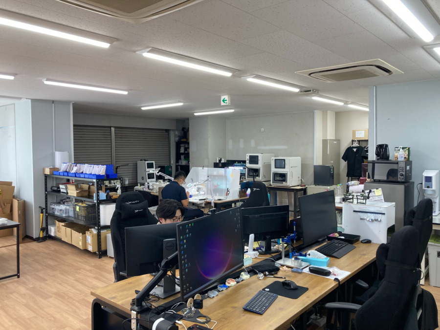 Forest-one Labo 東京（歯科技工士の求人）の写真2枚目：