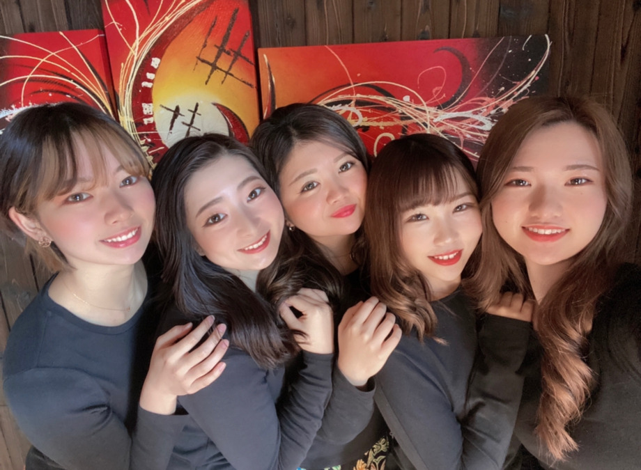 asian relaxation villa 大津瀬田店（エステティシャン/セラピストの求人）の写真2枚目：店舗内はアジアンテイストの落ち着いたムードで完全個室！ 男女共にご利用可能です！