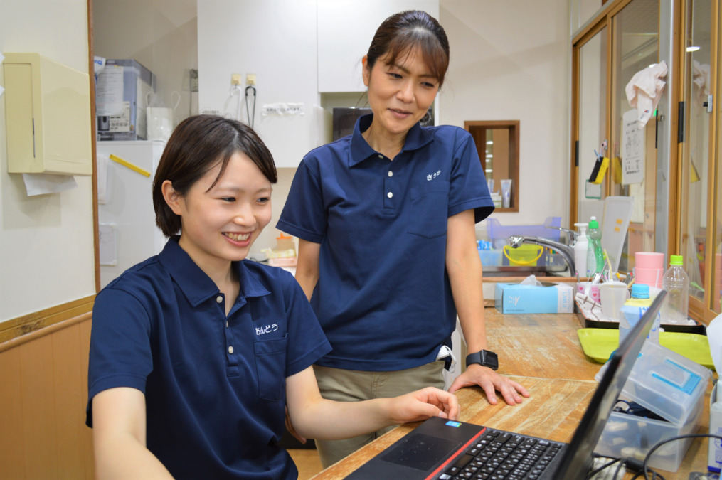 特別養護老人ホームなごやかハウス横田の写真3枚目：なごやかチューター制度
研修も充実