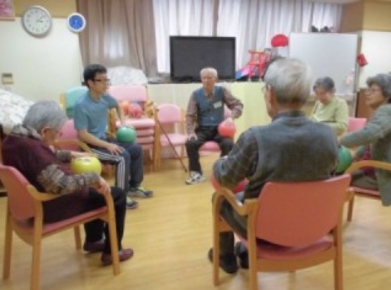 デイサービスセンターさくらの苑（介護職/ヘルパーの求人）の写真2枚目：