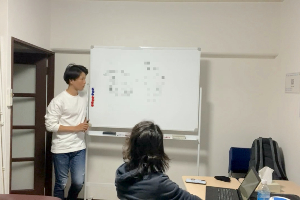 整体院Body Make Salon R　佐倉店（整体師の求人）の写真7枚目：経営、社会の仕組みを勉強できる環境作りをしています。