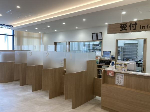 株式会社アイセイ薬局 アイセイ薬局 千里丘駅前店(調剤事務の求人)の写真3枚目: